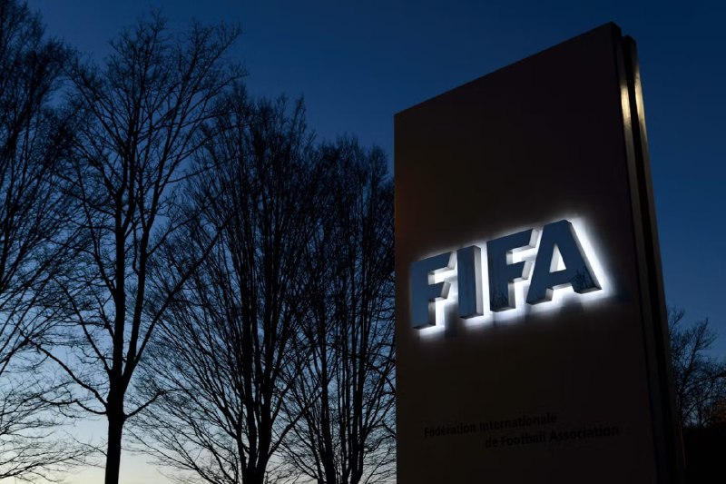 FIFA не планирует голосование по возвращению российских клубов и сборных