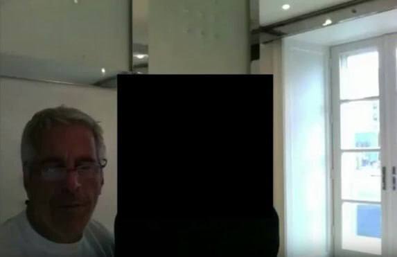 Опубликованы кадры из файлов Д. Эпштейна с порнографическими съёмками