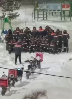 В Медведково дворники массово уходят в курьеры