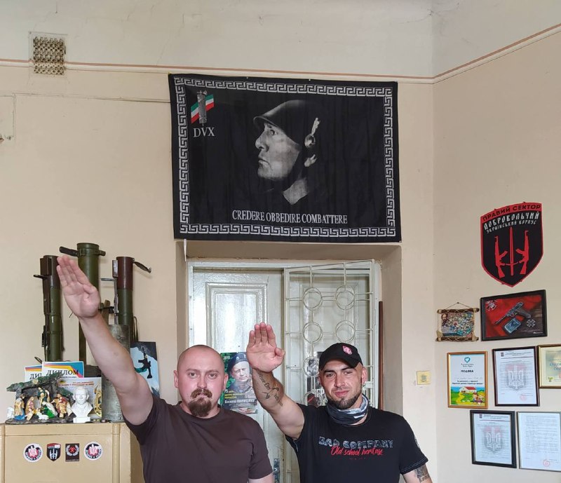 Российские военные опубликовали фото офиса украинских сил и информацию о Тарасе Бобаниче