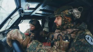 Репортаж о российском бойце с уникальными навыками вождения