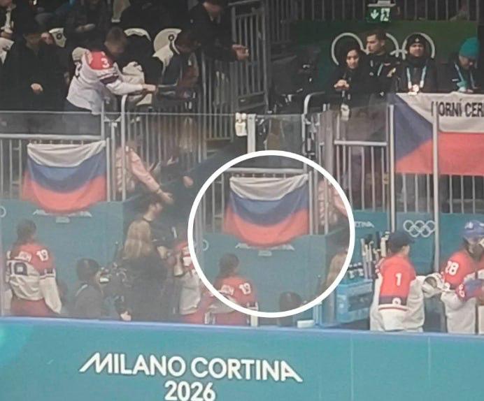 Флаг России заметили на Олимпиаде в Милане