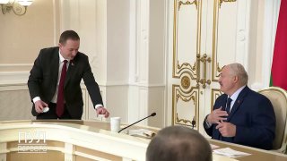 Лукашенко заинтересовался снюсом на совещании