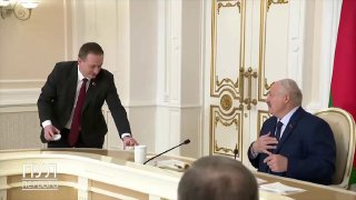Лукашенко на совещании показали, как выглядит снюс