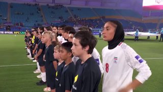 Иранские футболистки отказались петь гимн после ударов США