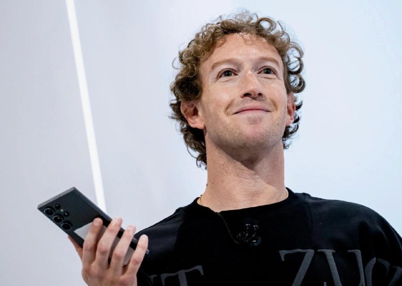 Цукерберг купил "бункер" на острове для миллиардеров