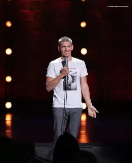 Отменены концерты комика Щербакова в России