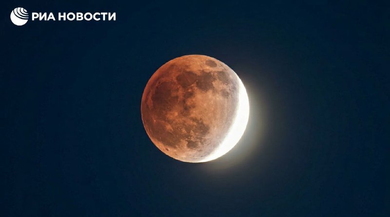 Лунное затмение в Таиланде