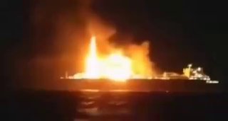 Пожар на российском танкере у берегов Ливии