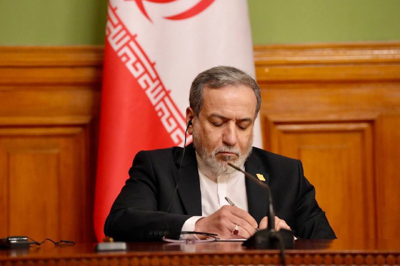 Иранский министр раскритиковал Трампа за провал ядерных переговоров