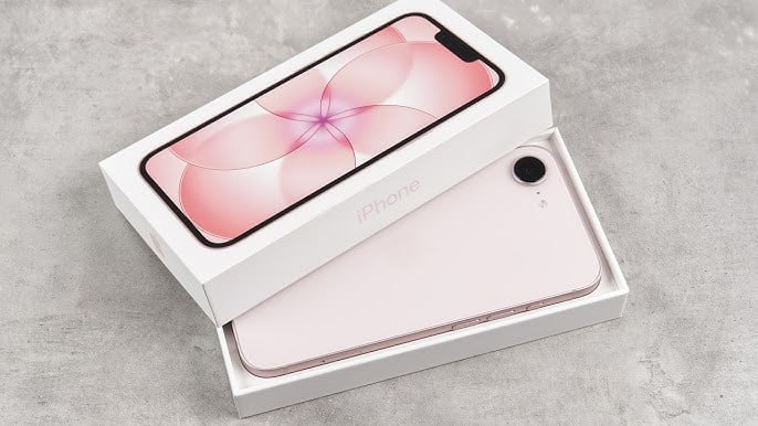 Поставки новой техники Apple в Россию заморожены из-за конфликта на Ближнем Востоке