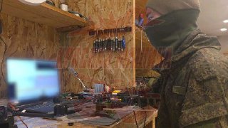 В зоне СВО совершенствуют навыки управления дронами