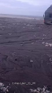 Украинская техника MAN и M113 застряла в бездорожье