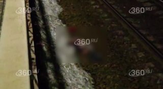 Электричка насмерть сбила четверых человек на станции в Москве