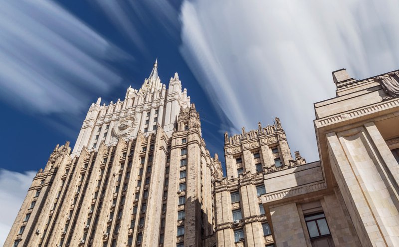 МИД РФ предупредил о рисках отмены рейсов через Ближний Восток из-за боевых действий