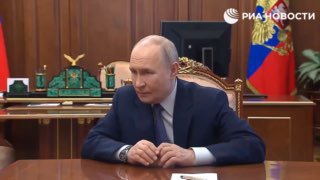 Боец 68 дней в одиночку удерживал позиции под Гришино, потерял обе ступни: Путин пообещал награду и помощь