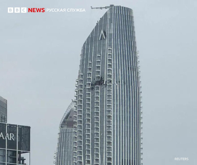 Дрон повредил высотку в Дубае: пожар локализован, жертв нет