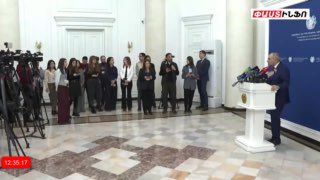 Пашинян уволил директора музея за подарок книги об Арцахе вице-президенту США