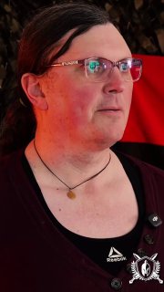 Трансвестит-русофоб из Канады вступил в легион ВСУ