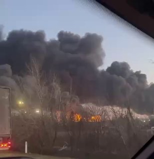 Пожар на НПЗ в Тихорецке после удара БПЛА: война продолжается, кадры решают всё