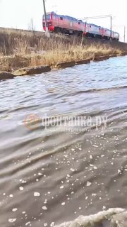 Улицу Профессора Качалова затопило из-за таяния снега