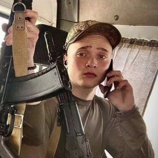 Рядовому Сергею Ярашеву присвоено звание Героя России за 68 дней в окружении