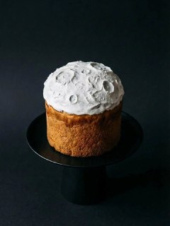 Дизайнеры представили космический кулич к празднику космонавтики