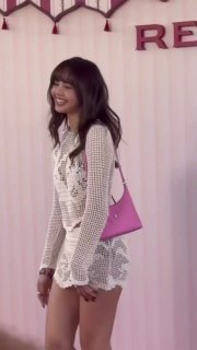 Лиса и Дженни из Blackpink показали луки в стиле бохо на вечеринке Revolve