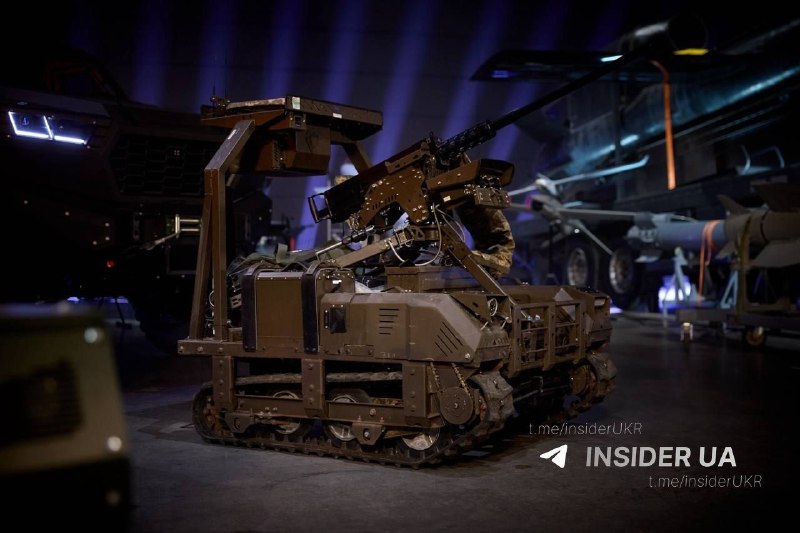 Украина провела атаку на позиции РФ с помощью роботов и дронов без потерь