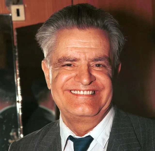 Стихотворение Фазы Искандера в «Литературном салоне»