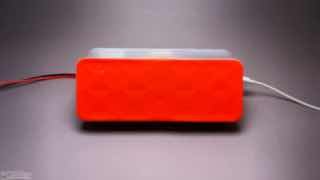 Чел сделал залипательные часы с выдавливающимися цифрами