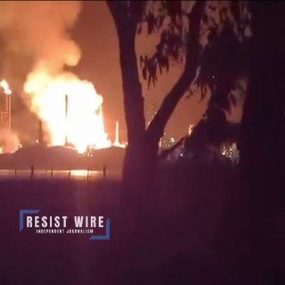 Мощный пожар на крупнейшем НПЗ Австралии угрожает мировому топливному рынку