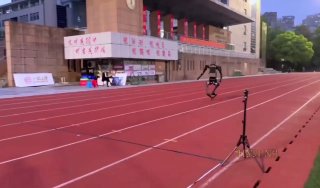 Китай представил сверхбыстрого гуманоидного робота