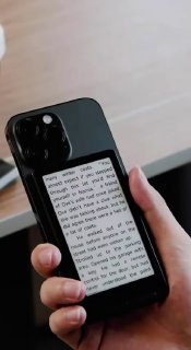 Китайский стартап представил мини-экран для смартфонов на базе E Ink