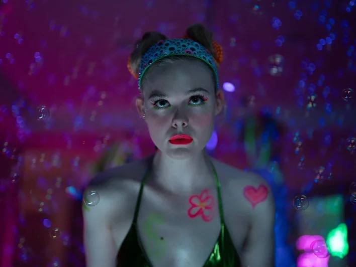 Критики с восторгом приняли сериал с Эль Фаннинг и Николь Кидман