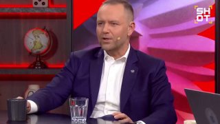 У президента Польши во время интервью упал мешок со снюсом