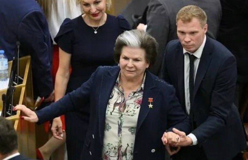 Критика выдвижения 90-летней Терешковой в депутаты