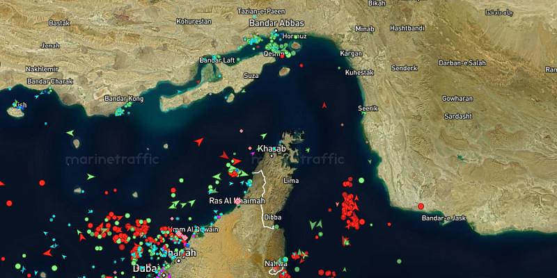 Россия выигрывает от блокады Ормузского пролива из-за санкционных исключений США