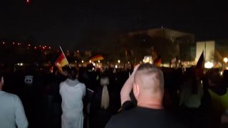 Водители в Германии вышли на протест против цен на топливо у резиденции канцлера