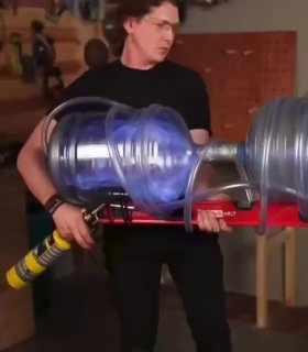 Принцип работы «плазменной пушки» из бутылок