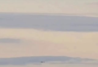 Украинский дрон-камикадзе меняет крен при приближении к цели