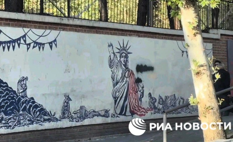 Анализ конфликта США и Израиля с Ираном: удары по Тегерану, геополитические интриги и планы по восстановлению экономики