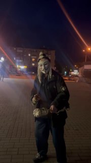 Ироничный перформанс в украинских СМИ: «Ще не вмерла Україна»