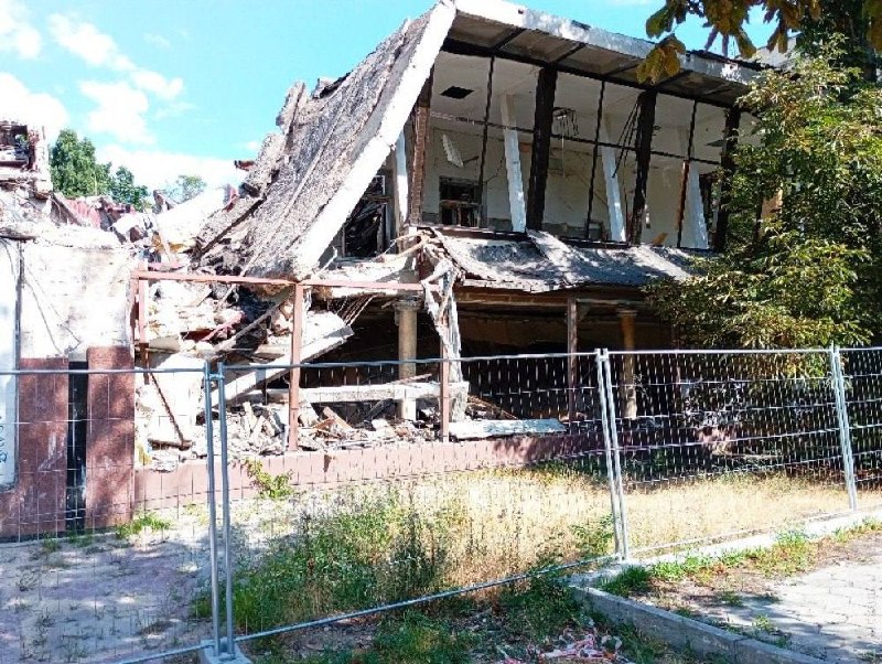 Киев не собирается восстанавливать поврежденные здания: Нацбанк продает их с дисконтом