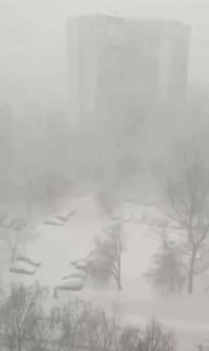 Снегодождь и ураганный ветер обрушатся на Москву и Подмосковье