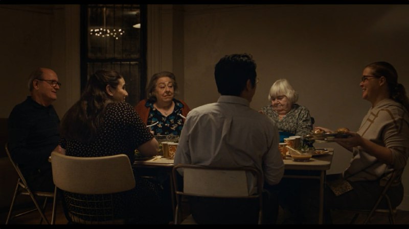 Негативный обзор фильма «Люди 2021»