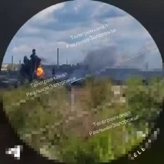 Удары БПЛА по Запорожью вызвали сильный пожар