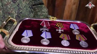 Герасимов наградил отличившихся военнослужащих на фоне продвижения армии к Славянску