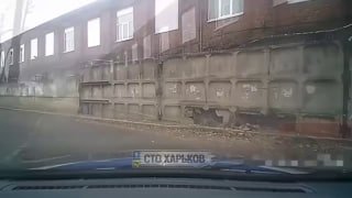 Водитель охладил пыл душегуба, устроив ему поездку на крыше собственного авто