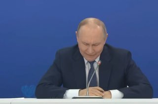 Путин поручил помочь пострадавшим от наводнения в Дагестане без формализма